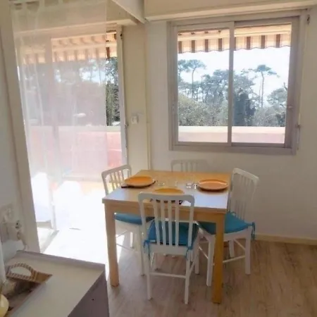 Vaux-sur-mer, 2 Pieces, 3 Personnes - Fr-1-305-1411 Apartment